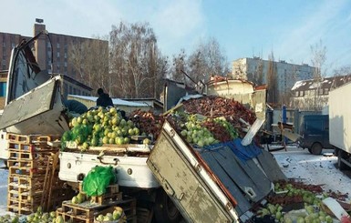 В Харькове на рынке баллон с газом взорвал металлический полуприцеп