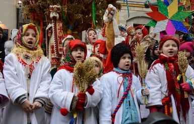 Рождество во Львове: Праздник пампуха, трехметровый Дидух и Звезда Мира
