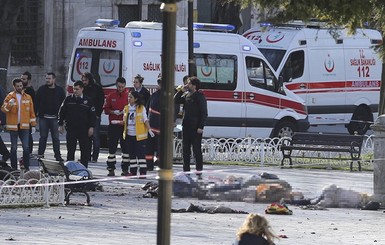 В результате теракта в Стамбуле погибли 10 человек 