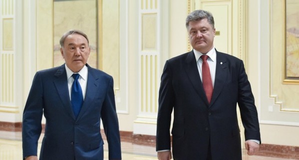 Назарбаев и Порошенко договорились не менять правила торговли 