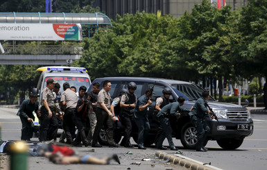 В Индонезии прогремели шесть взрывов подряд