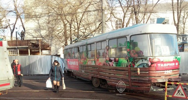 В Одессе трамвай задавил пешехода из-за водителя-гонщика