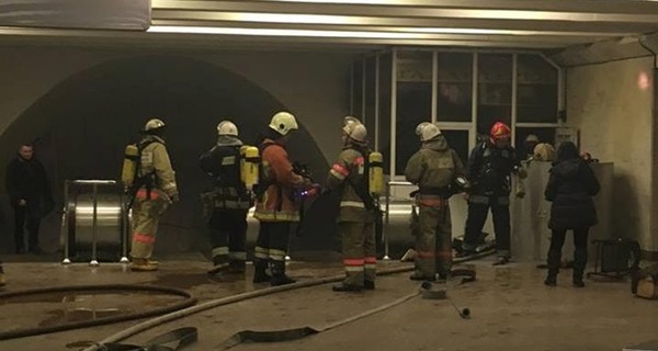 Киевская прокуратура расследует пожар на станции 