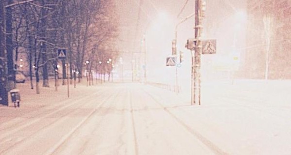 Киев накрыло снегом
