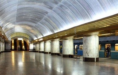 В Киеве из-за снегопада будет чаще ходить метро