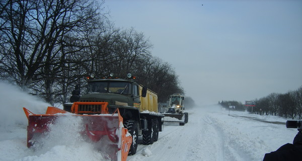 Днепропетровск оказался в снежной ловушке