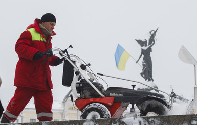 Харьковчан зовут на снежный флешмоб, а спасатели вытягивают 