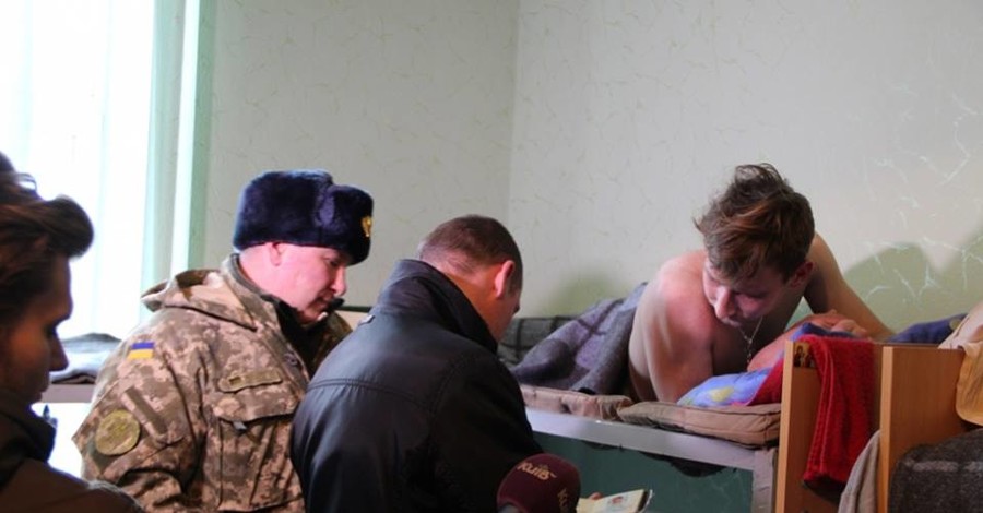 В Киеве полиция нагрянула в хостелы Печерска