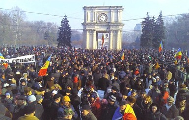 В Молдове - второй день митингов после избрания нового правительства