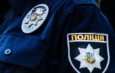 В Киеве голый мужчина напал на полицейских