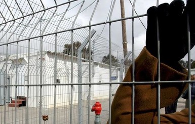 В Бразилии заключенные сбежали из тюрьмы, взорвав стену