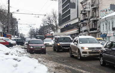 10 тысяч одесских водителей каждый день нарушают правила парковки