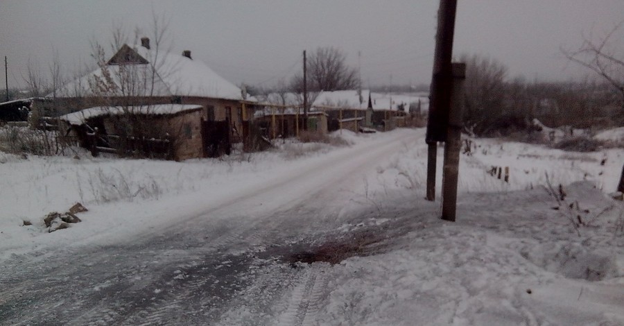 Окрестности Донецка обстреляли из гранатометов  и стрелкового оружия