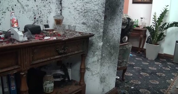 В киевском офисе рванула цветочная ваза со взрывчаткой
