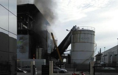 В Испании прогремел взрыв на топливном заводе, есть жертвы