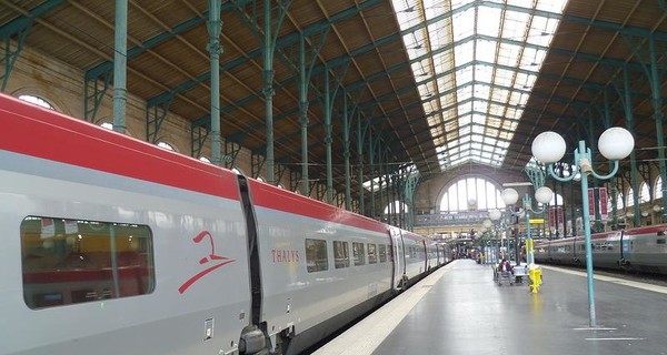 В Бельгии остановили поезд, чтоб задержать парижского террориста