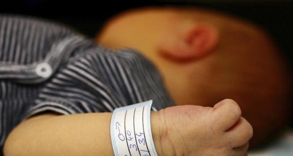 В Китае грудной ребенок очнулся за несколько минут до кремации