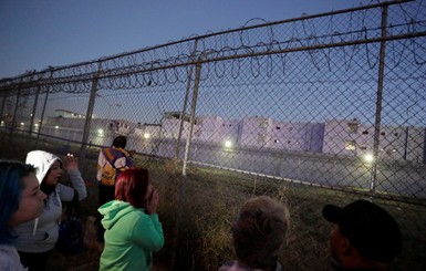 В мексиканской тюрьме взбесившиеся заключенные убили 52 человека
