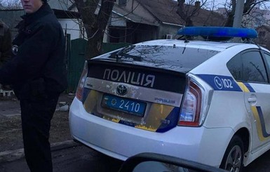В Днепропетровске ребенок пытался угнать патрульный автомобиль?