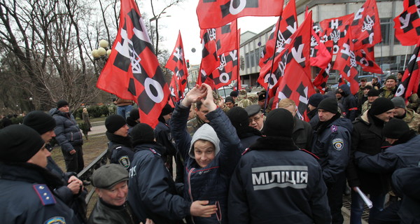 Из-за митинга у Рады задействовали три тысячи правоохранителей