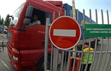 В России задержали почти 200 грузовиков из Украины