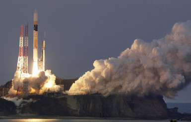 Япония запустила самый тяжелый спутник ASTRO-H