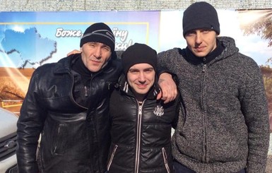 В Киев прибыли освобожденные из плена военные