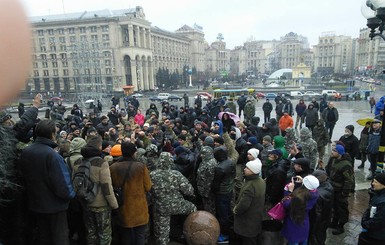 На киевском Майдане подрались активисты