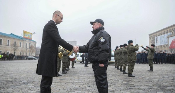 Яценюк прокомментировал арест патрульного Олийныка