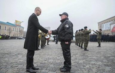 Яценюк прокомментировал арест патрульного Олийныка
