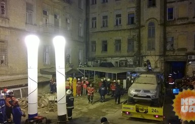 Очевидцы обвала дома в центре Киеве: 