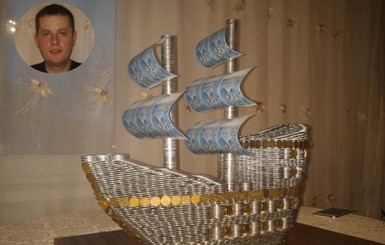 Плотник из Ровенской области делает судно из 5 и 10 копеек