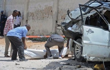 В Сомали террористы напали гостиницу, погибли 14 человек