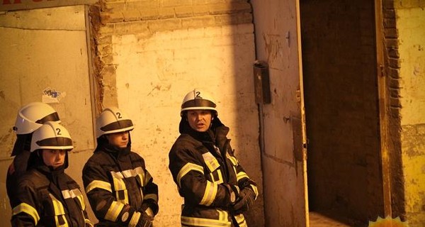 В Киеве завершили спасательную операцию на месте обвала дома