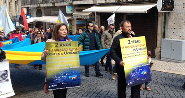 В городах Европы прошли манифестации против агрессии РФ в Украине