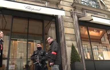 В Париже ограбили ювелирный магазин Chopard
