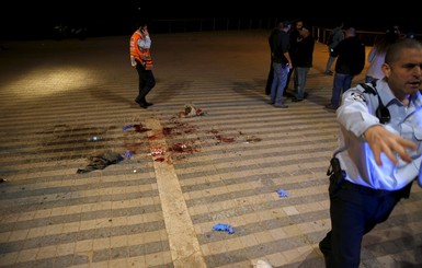 В Израиле палестинец ранил ножом 11 человек