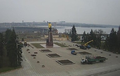 В Запорожье готовят к демонтажу памятник Ленину