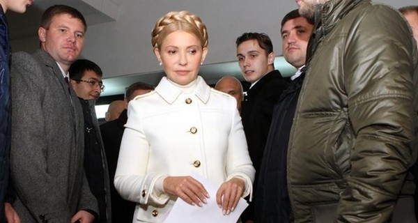 Тимошенко призвала Раду рассмотреть отставку Яценюка 15 марта