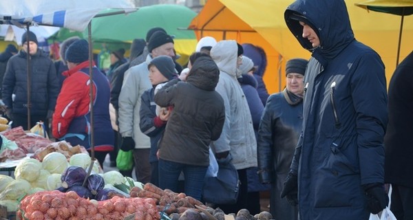 В Киеве под открытым небом будут торговать недорогими продуктами