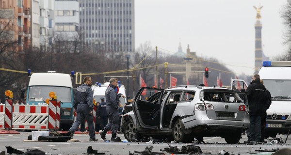 В Берлине на ходу взорвалось авто