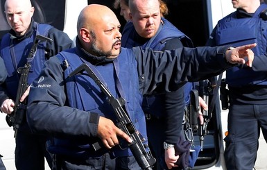 В Брюсселе штурмуют здание с террористами