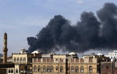 Коалиция нанесла авиаудар по Йемену, разгромлен тренировочный лагерь 