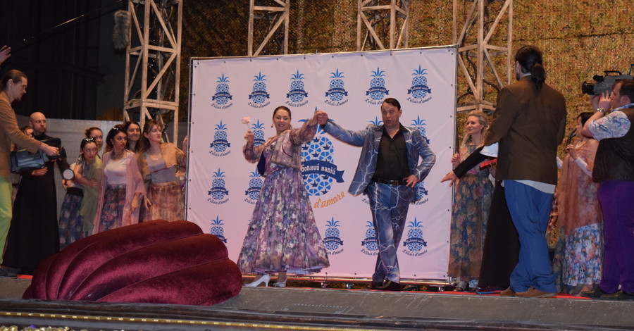 В Одессе представят 150-летнюю оперу с электромотоциклом и гаджетами
