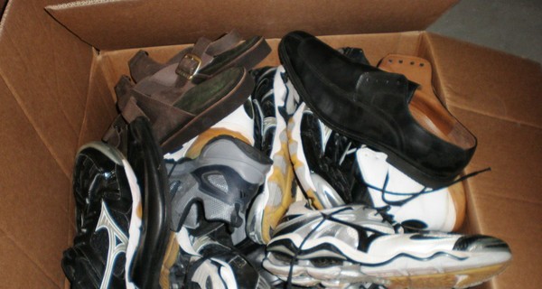 В Кривом Роге вор украл мужские туфли из секонд-хенда 