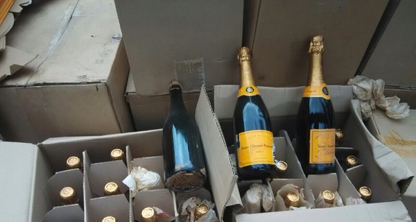 В Одессе делали поддельное шампанское элитной французской марки