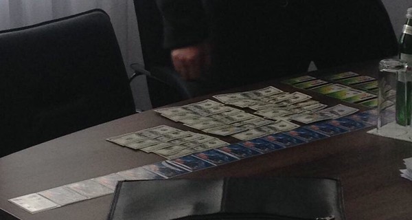 На взятке задержали главу полиции Черкасской области Пустовара