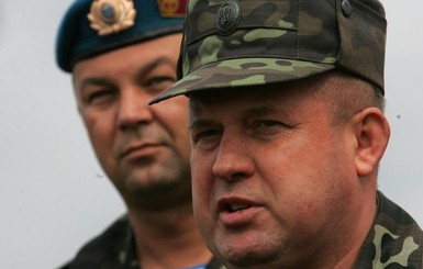 Порошенко назначил нового командующего Сухопутным войсками ВСУ