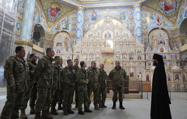 Офицеры Генштаба сходили на экскурсию в Почаевскую Лавру