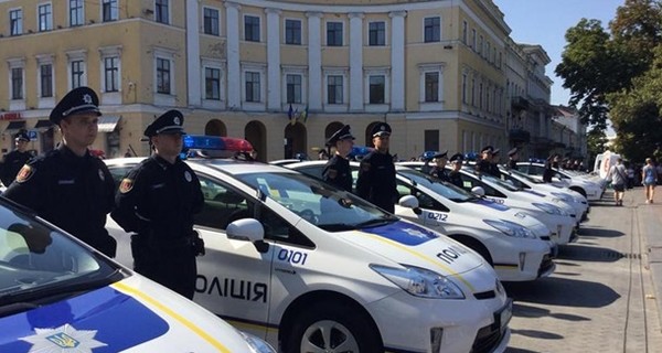 Аваков анонсировал запуск патрульной полиции в трех городах Донбасса